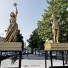 Anniversaire des Jeux de Paris : les statues de femmes illustres vues lors de la cérémonie d'ouverture installées dans le nord de la capitale