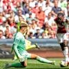 Ajax op voorsprong via Weghorst, Koeman Junior houdt Telstar op de been met knappe reddingen