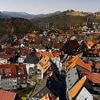 Ehemann in Untersuchungshaft: Frau stürzt brennend aus Fenster und stirbt