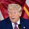 Sekundenschlaf beim Staatsempfang?: Trumps Augen werden schwer, immer schwerer...