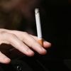 Il sera interdit de fumer du tabac dès le 1er juillet sur "les plages, dans les parcs, aux abords des écoles...", annonce la ministre de la Santé