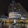 Messerattacke im Berliner Zentrum: Security-Mitarbeiter am Alexanderplatz lebensgefährlich verletzt