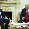 "Poutine parle gentiment et il bombarde tout le monde le soir" : quatre questions sur le revirement de Donald Trump sur l'envoi d'armes américaines en Ukraine