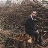 Mustafa (41) zag zijn bomen gekapt door pijnlijke fout, nu is ook al het hout plots verdwenen: “Dit is diefstal van Agentschap Wegen en Verkeer”