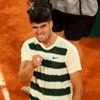 Carlos Alcaraz laat niets heel van Tommy Paul in kwartfinale, Diede de Groot verliest bij rentree