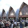 Malgré l’incendie géant, le festival Tomorrowland a ouvert ses portes en Belgique