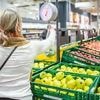 Abwiegen oder pro Stück?: Verbraucherschützer wollen Klarheit beim Obstkauf