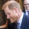 Gedenken an die Queen: Harry und William sind sich ganz nah - aber nur räumlich