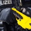 Elektroschockpistolen: Bundespolizei soll flächendeckend Taser einsetzen dürfen