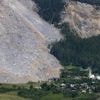 Wéér een Zwitsers bergdorp bedreigd door een lawine