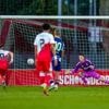 Jong Ajax ondanks penaltyprimeur Heerkens in spektakelstuk onderuit in Utrecht