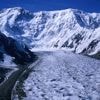Zoektocht naar Russische klimmer met gebroken been op 7.000 meter gestaakt