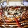 EDITO. Tripartisme, gouvernement bloqué et menacé à la rentrée... Un retour de la IVe République ?