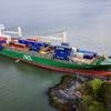 Johan weet niet wat hij meemaakt: enorm vrachtschip ramt Noorse kust en mist zijn huis maar net
