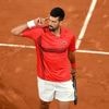 Djokovic staat er tóch weer in Parijs: 'Draait voor mij nu vooral om Grand Slams'