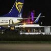 Unwetter: Landung nach Turbulenzen - Passagiere reisen mit Bus weiter