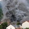 Großeinsatz der Feuerwehr: Frühere Staatsoperette in Dresden brennt lichterloh