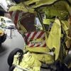Une exposition choc de fourgons accidentés alerte sur les dangers auxquels sont confrontés les agents routiers et les dépanneurs