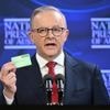 What are the major issues in Australia's election Saturday?