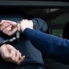 Politieagent zwaar toegetakeld tijdens interventie in Anderlecht: verdachte (22) opgepakt