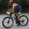 Giro 2025. Giulo Ciccone, victime d’une grosse chute à 23 km de l’arrivée de la 14e étape