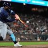 Yandy Diaz singles in the deciding run in the 9th in the Rays' 7-6 victory over the Giants