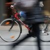Fahrrad-Rollern auf dem Gehweg: Ist das erlaubt?