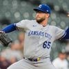 Shane Smith gives up 1 hit in a career-high 7 innings, White Sox beat the Royals 7-0