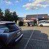 Kind opgesloten in hete wagen in Aalst terwijl vader winkelt in de Aldi: brandweer slaat ruit in