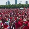 KIJK | Naar schatting 150.000 mensen bijeen in Den Haag voor protest­mars Rode Lijn