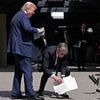 'Grovelling' Starmer was 'like a dog wagging its tail' after spawling at Trump's feet in trade deal press conference, body language expert claims