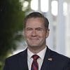 Trump makes shock U-turn as he appoints ousted adviser to top new position