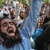 How can India and Pakistan find a way to de-escalate?