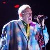 Punklegende John Lydon (Sex Pistols) geeft een beklemmend mooie show in een kletsnat Haags stadspark