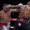 Vereinigungskampf in London: K.-o.-Sieg in London: Usyk unangefochtener Box-Weltmeister
