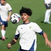 Fußball: „Sehr stolz“: Ronaldos Sohn feiert U15-Debüt für Portugal