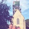 Il profite de la rénovation du toit d’une église normande pour demander sa compagne en mariage