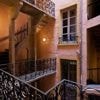 Plongée dans le labyrinthe des traboules lyonnaises, ce véritable réseau urbain caché
