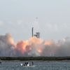 La mégafusée Starship d'Elon Musk mène un vol test réussi après une série noire d'explosions