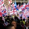 "Nous voulons retrouver notre pays" : plus de 100 000 personnes manifestent à Londres à l'appel du militant d'extrême droite Tommy Robinson