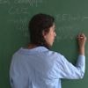 Éducation : des classes expérimentales au collège pour amener plus de filles vers les filières scientifiques