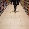 Produits ultra-transformés : "Une centaine d'études montrent des liens" entre leur consommation et "un risque accru" de pathologies, selon l'Inserm