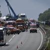 Accident sur l’A81 : 17 blessés toujours à l’hôpital, les rescapés rapatriés en car vers l’Ukraine