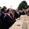 Besuch bei der Nationalgarde : Trump sagt geplante Straßenpatrouille in Washington ab