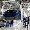 Fin des ventes de voitures thermiques en 2035 : « pas réaliste », selon le patron de Stellantis