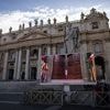 Die Wahl des nächsten Papstes: Diese Tür ist seit 17.46 Uhr geschlossen: Das Konklave beginnt