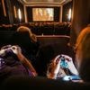 Trends: Stricken mit Popcorn - Wie Kinos zum Szene-Treff werden