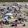 D’où vient notre obsession du bronzage, qui perdure alors même qu’on connaît les dangers du soleil ?