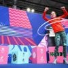 En vogue sur TikTok, le hula-hoop est-il vraiment si efficace pour perdre des kilos ?