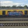 Auf Brandenburger Rangierbahnhof: Die neuen Berliner U-Bahnen fahren noch nicht – sind aber bereits beschmiert